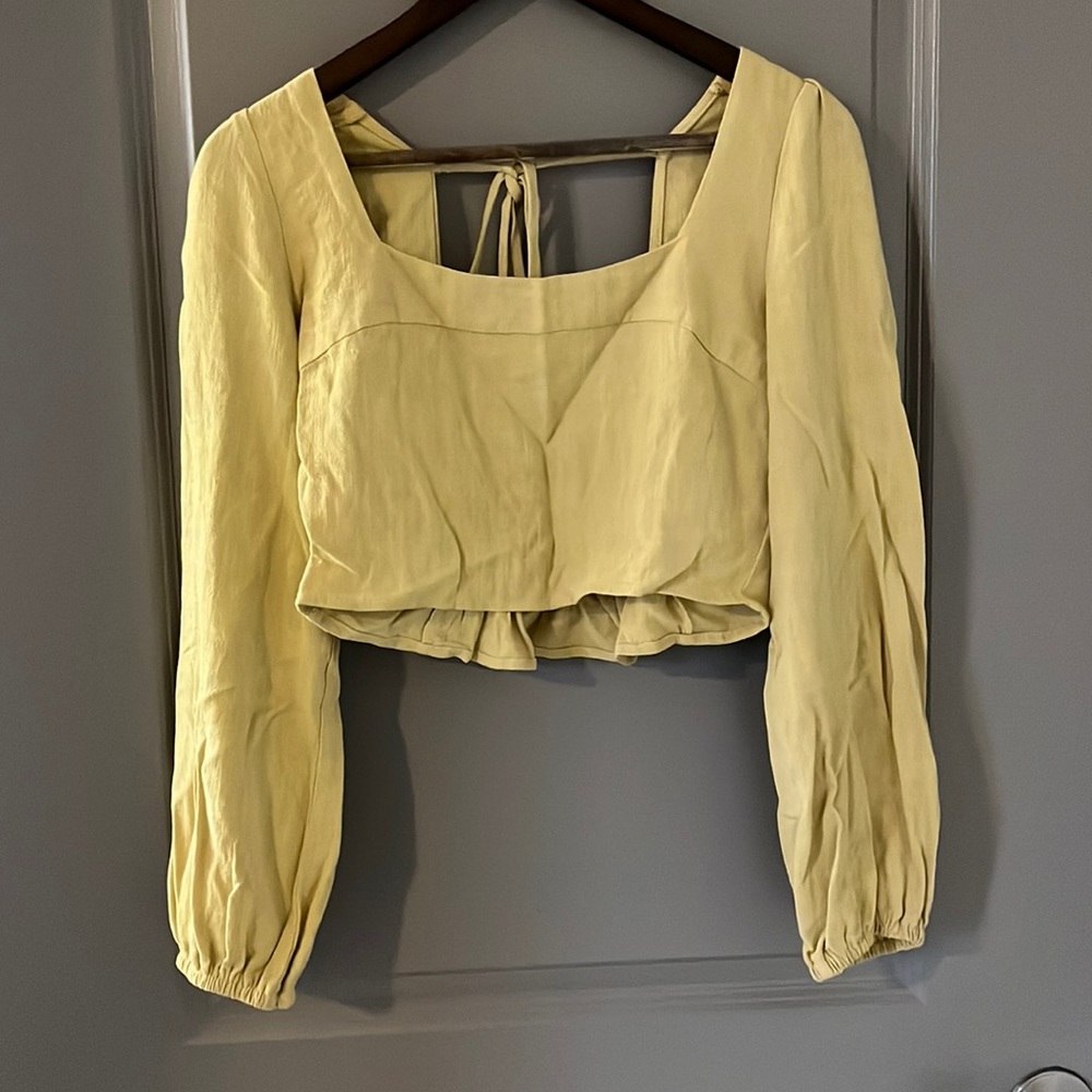 PACSUN Kendall and Kylie mustard yellow blouse! Size medium!